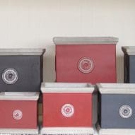 Low Square Pot  with Plain Rim & Badge